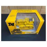 1/16 Caterpillar D4 Crawler NIB SC