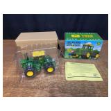 1/32 John Deere 7020 2003 NFTS NIB Ertl