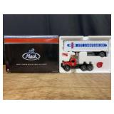 1/34 Mack L St. Johnsbury Semi NIB 1st Gear
