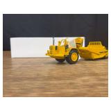 1/50 Caterpillar 621 Scraper NIB NZG