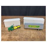 1/48 Kennworth Garrett Freightlines Semi NIB DeHanes Models