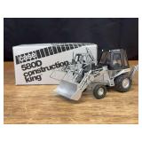 1/35 Case 580D Backhoe Silver Anniversary NIB Conrad