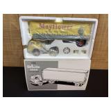1/34 White 3000 Mayflower Semi NIB 1st Gear