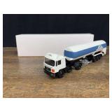 1/50 MAN Linde Tanker Semi NIB Conrad