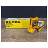 1/50 Demag H55 Excavator NIB NZG