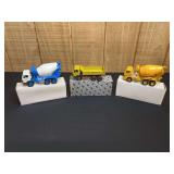 (3) 1/50 Trucks NIB Conrad