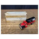 1/48 Mack B Virginia Chemical Truck NIB DeHanes Models