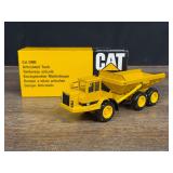 1/50 Caterpillar D400 Articulated Truck NIB Conrad