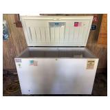 Montgomery Ward Deluxe 20 Chest Freezer