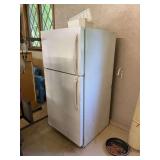 Frigidaire Top-Freezer Refrigerator Model FRT15B3AW5