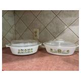 Set of Two Pyrex Casserole Dishes with Lids