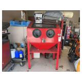 Central Pneumatic 40 lb. Capacity Floor Blast Cabinet with Accessories