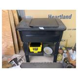Freestanding Metal Parts Washer with Solvent Delivery Hose