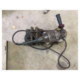 DeWalt 7-Inch Angle Grinder with Metal Vise