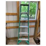 Werner Fiberglass Stepladder