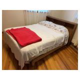 Wooden Bed Frame with Integrated Bookcase Headboard