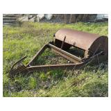 4’ John Deere Tumblebug
