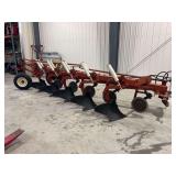 International 720 Automatic Five Bottom 18” Semi Mount Plow