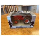 1/16 International 300 Utility Elvis Presley Edition