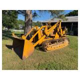 John Deere 440 Crawler with Bucket