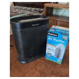 Honeywell Air Purifier with Holmes HEPA-Type Air Purifier Box