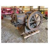 Root & VanderVoort 6 Horse Hit and Miss Engine