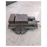 Heavy-Duty Milling Machine Vise with Swivel Base