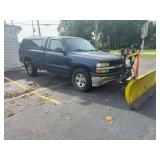 2002  CHEVROLET  Silverado 2002 Chevrolet Silverado 1500 4x4 with Fisher Minute Mount Snow Plow