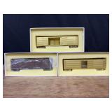 (3) Boxcars NIB N.J. International