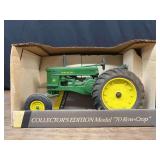 1/16 John Deere 70 Collector NIB Ertl