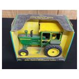 1/16 John Deere 4010 Collector NIB Ertl