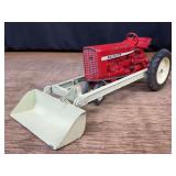 1/16 IH 544 w/Loader Ertl