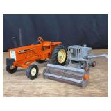 (2) AC 200 + Gleaner G Combine Ertl