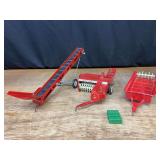 (3) 1/16 IH Baler, Spreader, Elevator Ertl