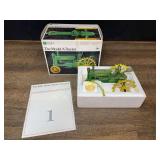 1/16 John Deere A Precision NIB Ertl