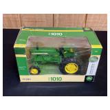 1/16 John Deere 1010 50th Anniversary NIB Ertl