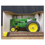 1/16 John Deere 70 NIB Ertl