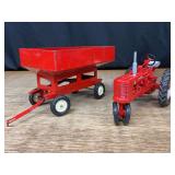 (2) 1/16 IH Gravity Wagon + Farmall Super H Ertl