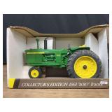 1/16 John Deere 4010 Collector NIB Ertl