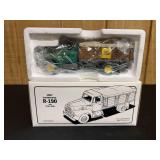 1/34 International Dekalb Grain Truck NIB 1st Gear