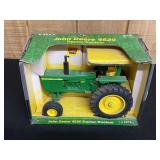 1/16 John Deere 4620 NIB Ertl