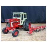 (2) IH 1466 + Plow Ertl