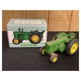 1/16 John Deere 80 Columbus NIB Ertl