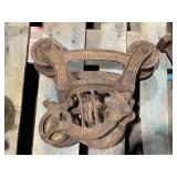 Louden Junior Adjustable Cast Iron Hay Fork Pulley Trolley