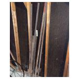 (9) T posts.