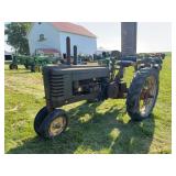 John Deere Styled B