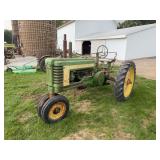 John Deere Styled B