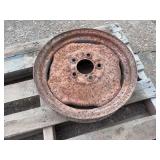 (1) Allis Chalmers Model B or C Front Wheel