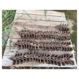 (64) Steel Wheel Cleats
