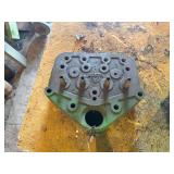 John Deere B Head